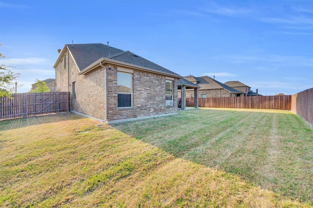 717 Willowbranch Lane, Midlothian, Texas image 4