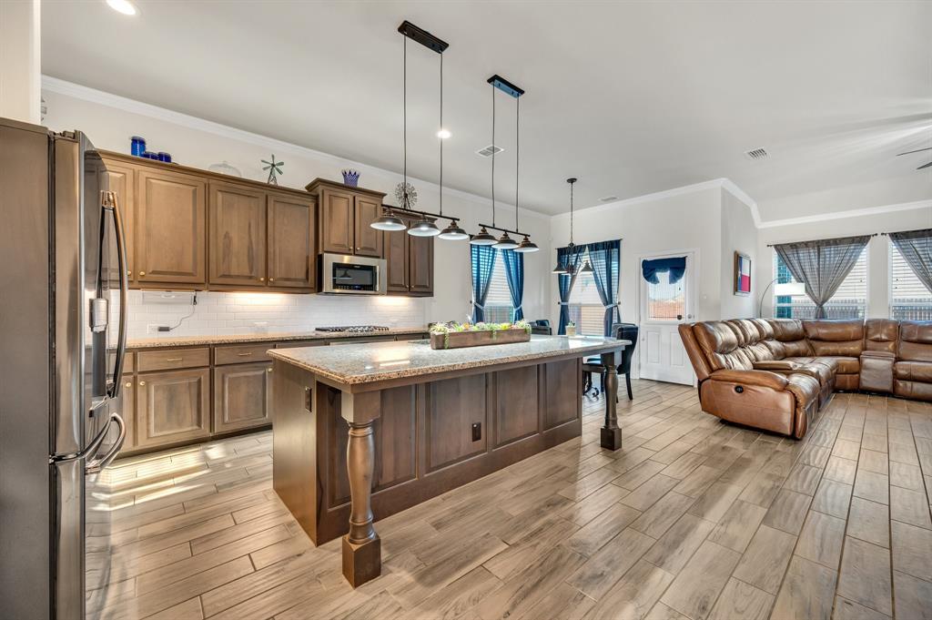 717 Willowbranch Lane, Midlothian, Texas image 17