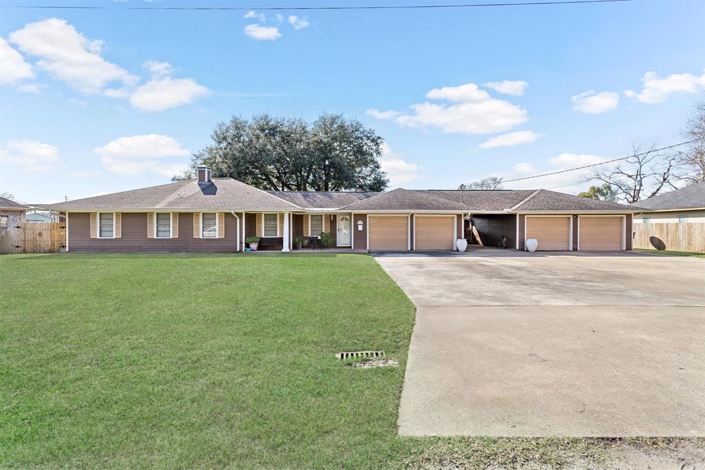 4859 Cleveland Avenue, Groves, Texas image 1