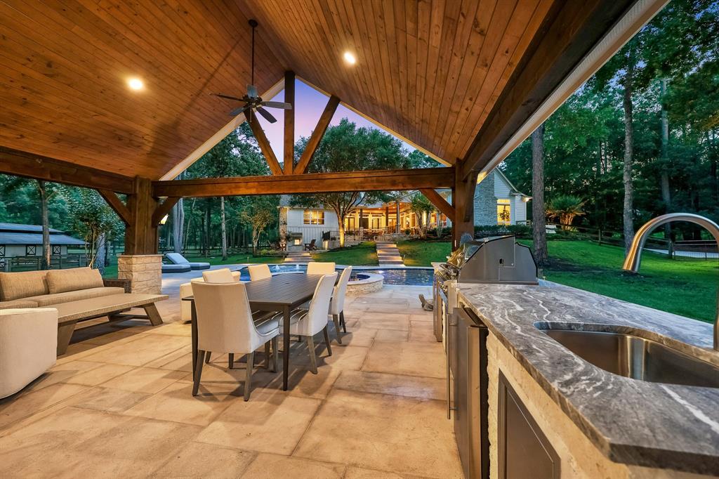 8902 Sendera Drive, Magnolia, Texas image 37