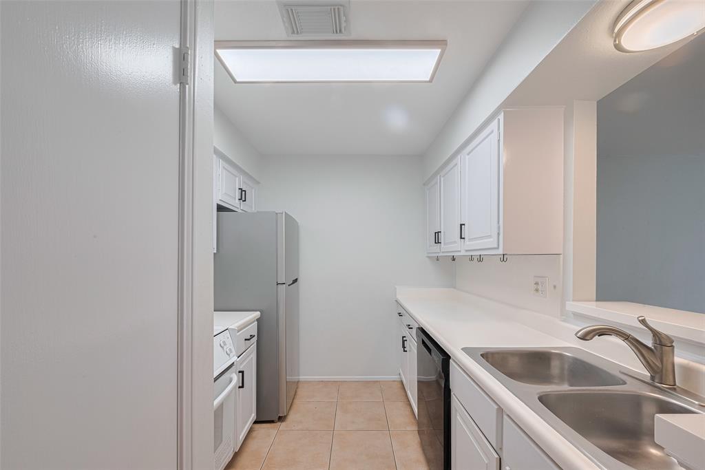 Houston, Texas 77079, United States, 1 Bedroom Bedrooms, ,1 BathroomBathrooms,Residential,Active,133010