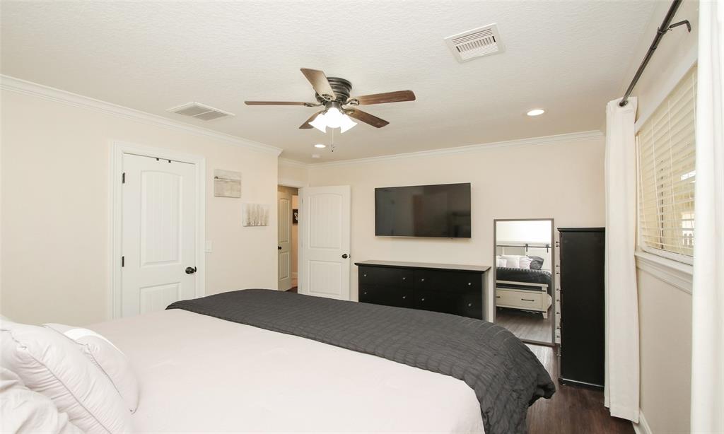 Photo 21 of 31 of 4903 Meadow Lane house