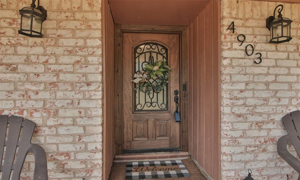 Photo 4 of 31 of 4903 Meadow Lane house