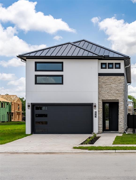 631 Rolling Oaks