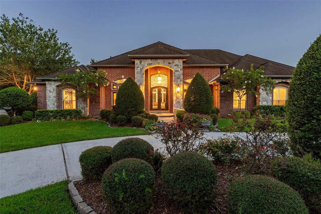 807 Murphy Lane, Friendswood, Texas image 3