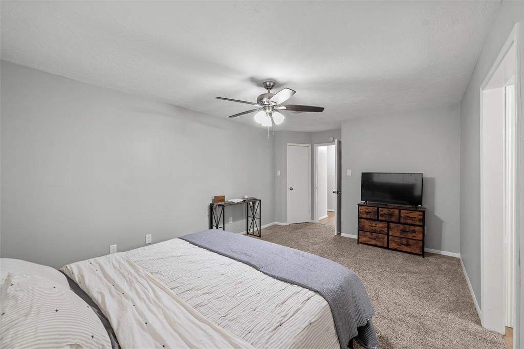 6807 Stoney River Drive, Spring, Texas image 23