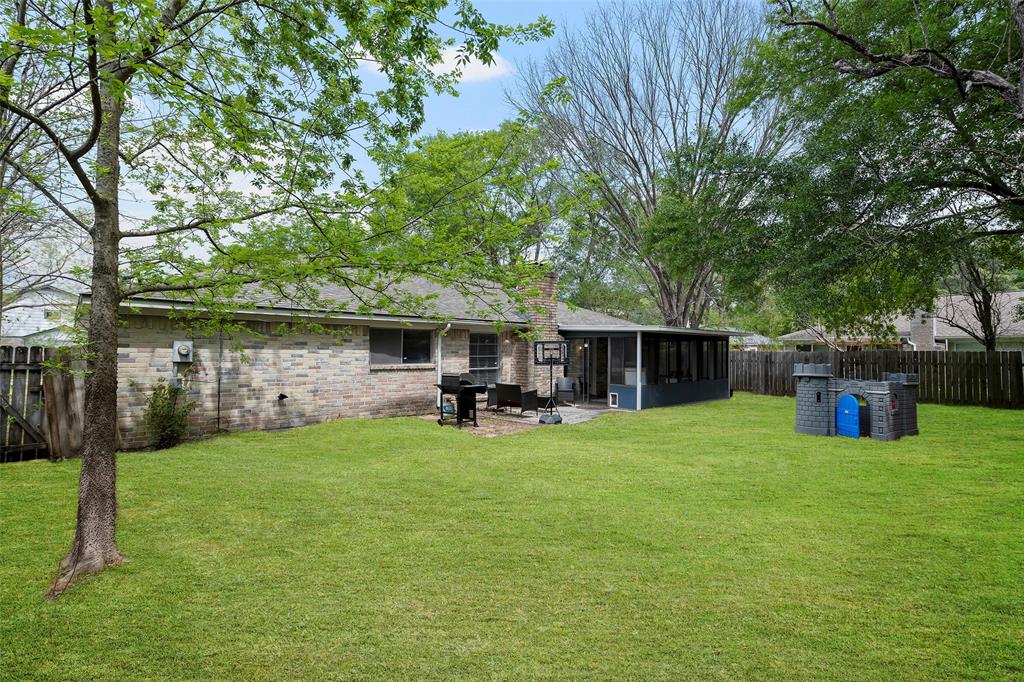 6807 Stoney River Drive, Spring, Texas image 32