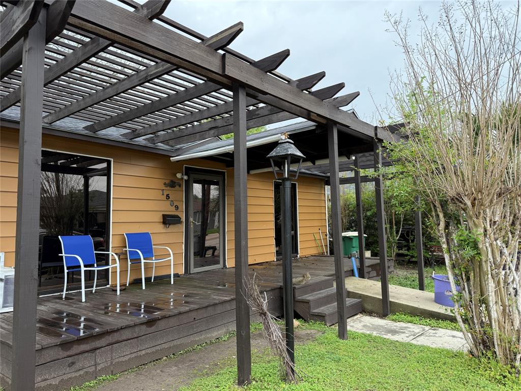 1509 Harry Street, Victoria, Texas image 2