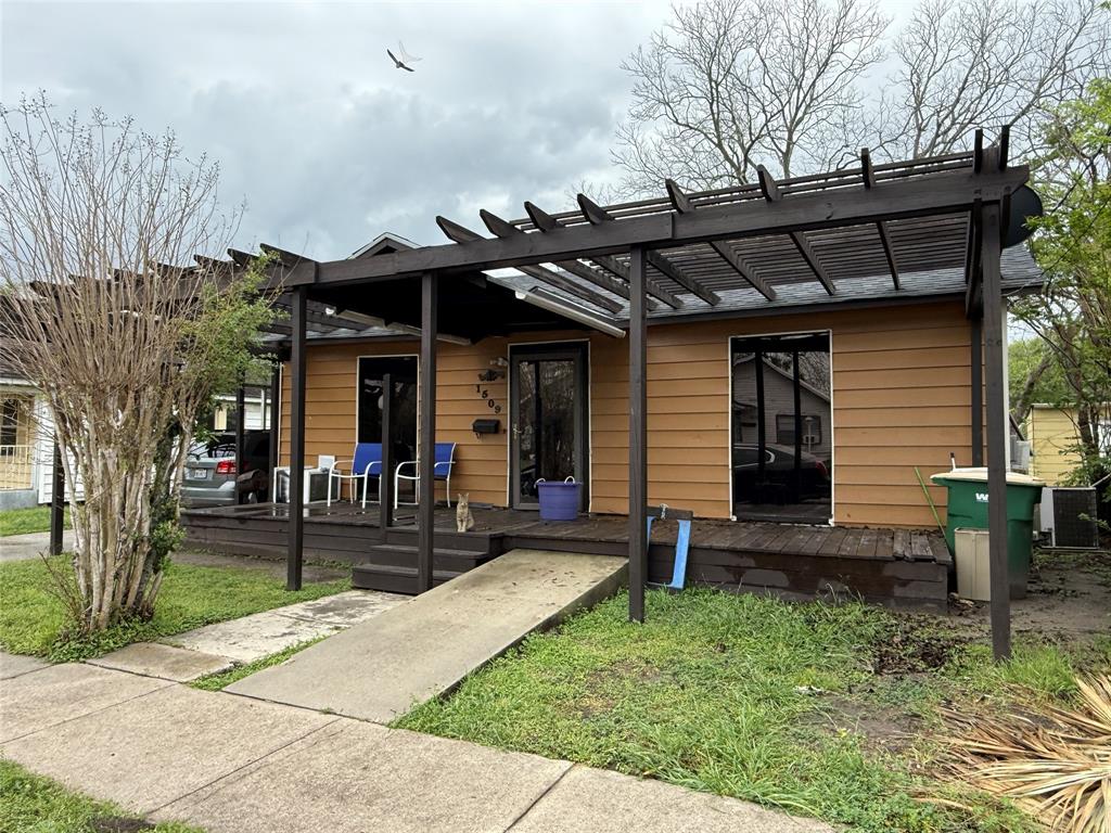 1509 Harry Street, Victoria, Texas image 1