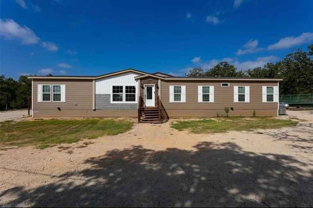 100 Patriots Place, Somerville, Texas image 1