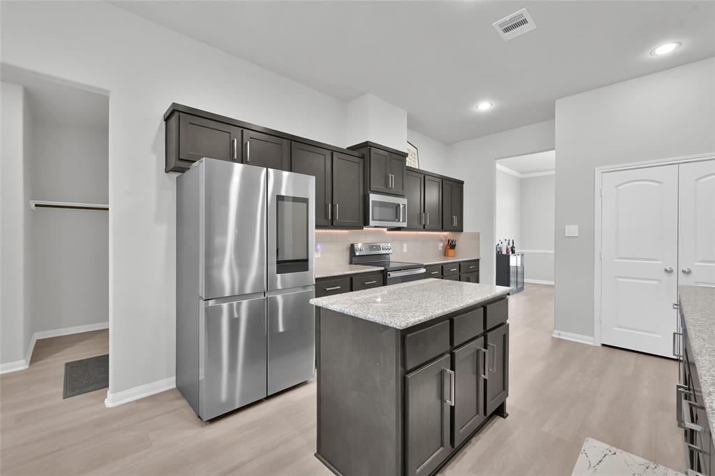 9737 Waller Street, Conroe, Texas image 10