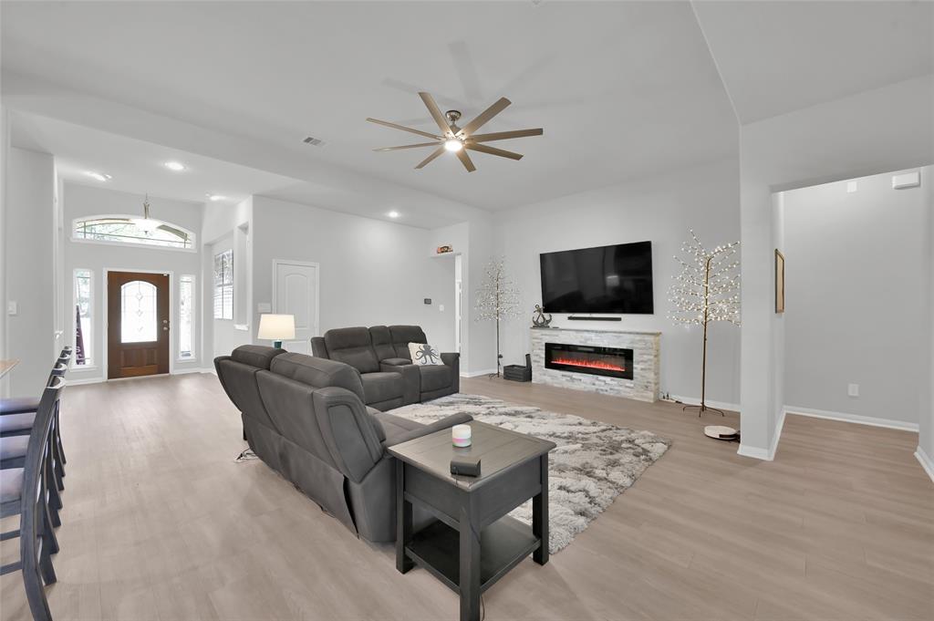 9737 Waller Street, Conroe, Texas image 15