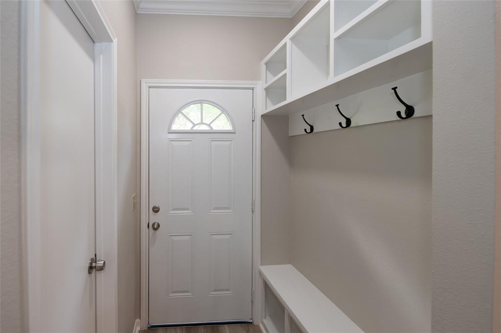 2930 Grants Lake Boulevard 2201