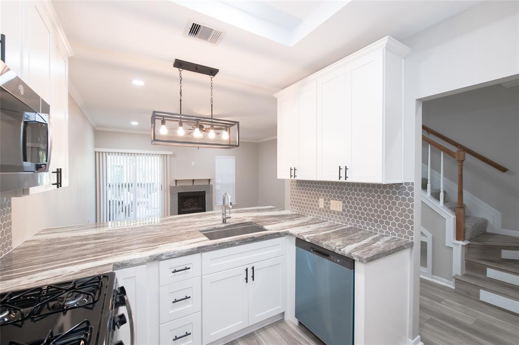 2930 Grants Lake Boulevard 2201