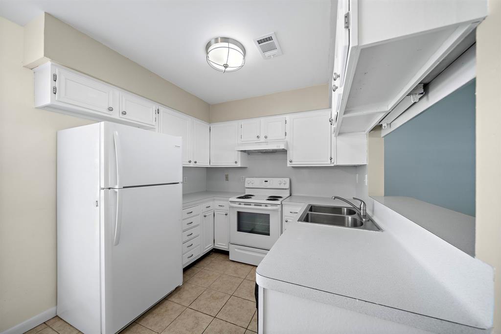 1302 2nd Street, League City, Texas image 7