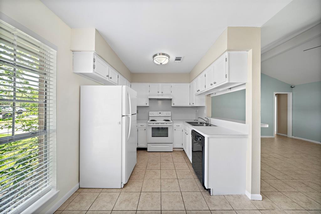 1302 2nd Street, League City, Texas image 6