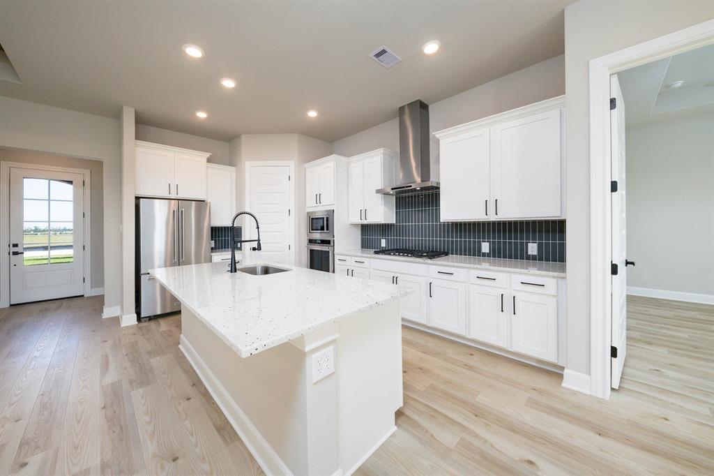 10506 Sutter Creek Drive, Iowa Colony, Texas image 3