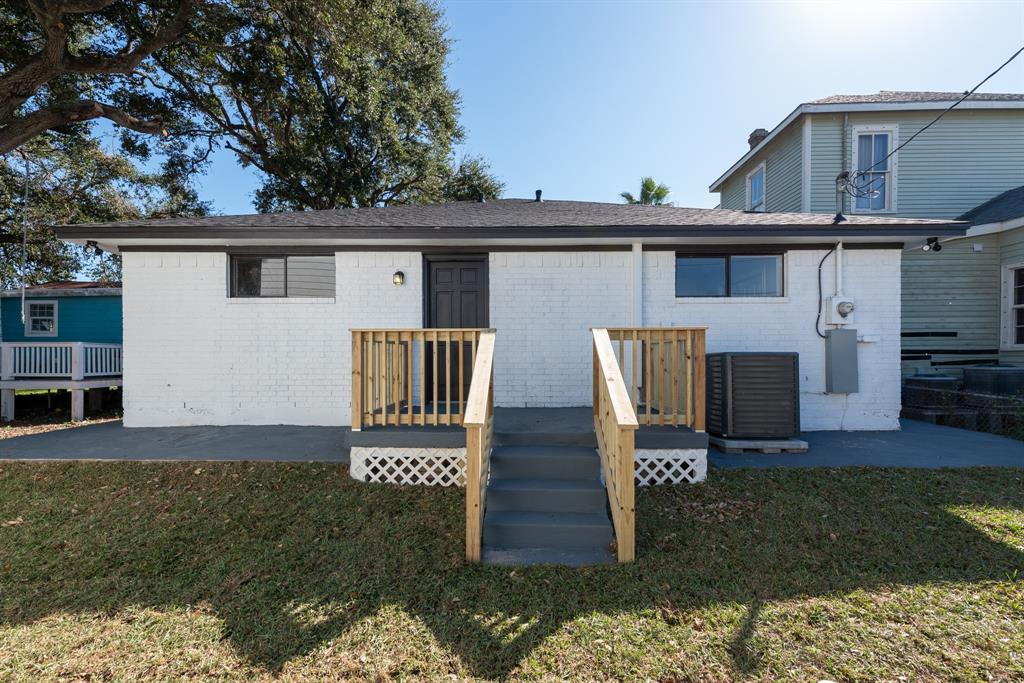 2812 Avenue K, Galveston, Texas image 36