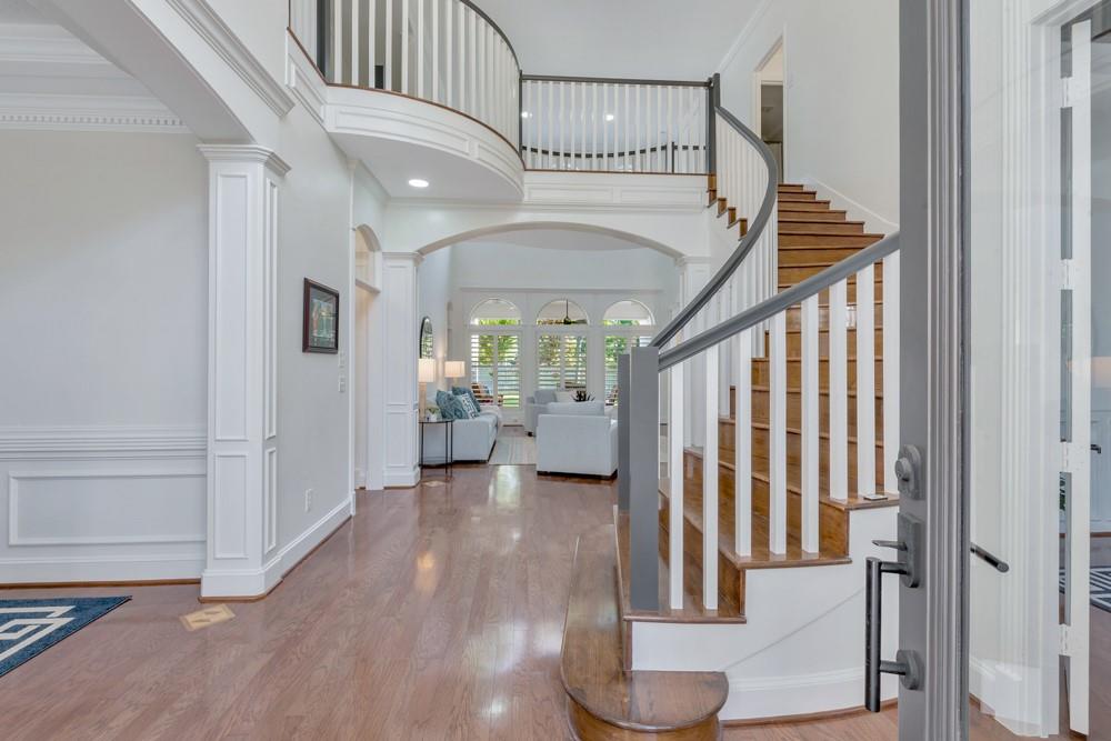62 W Fairbranch Circle, The Woodlands, Texas image 9