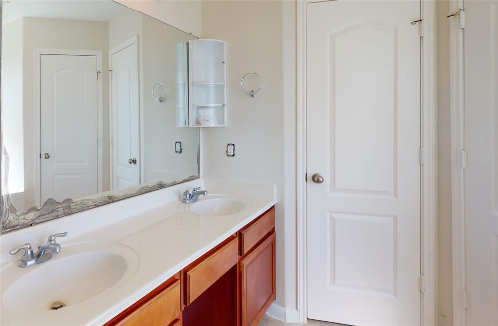 25010 Silent Meadow Court, Tomball, Texas image 19