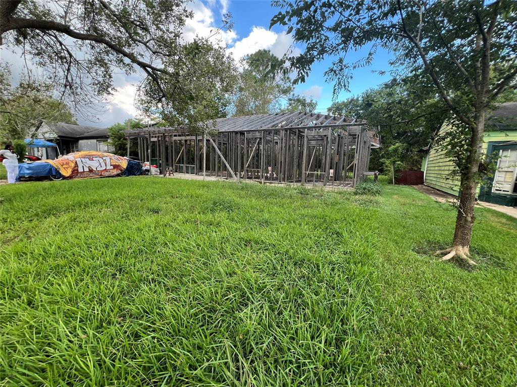 9323 Clearway Drive, Houston, Texas image 2