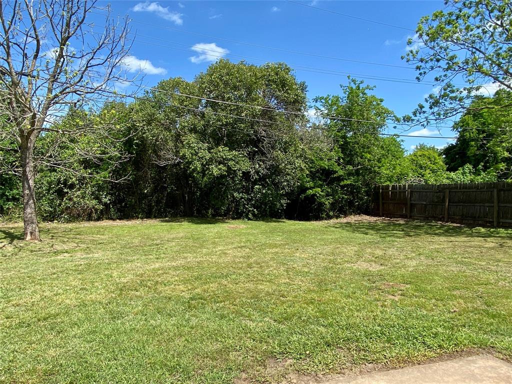 1004 Mill Creek Drive, Brenham, Texas image 15