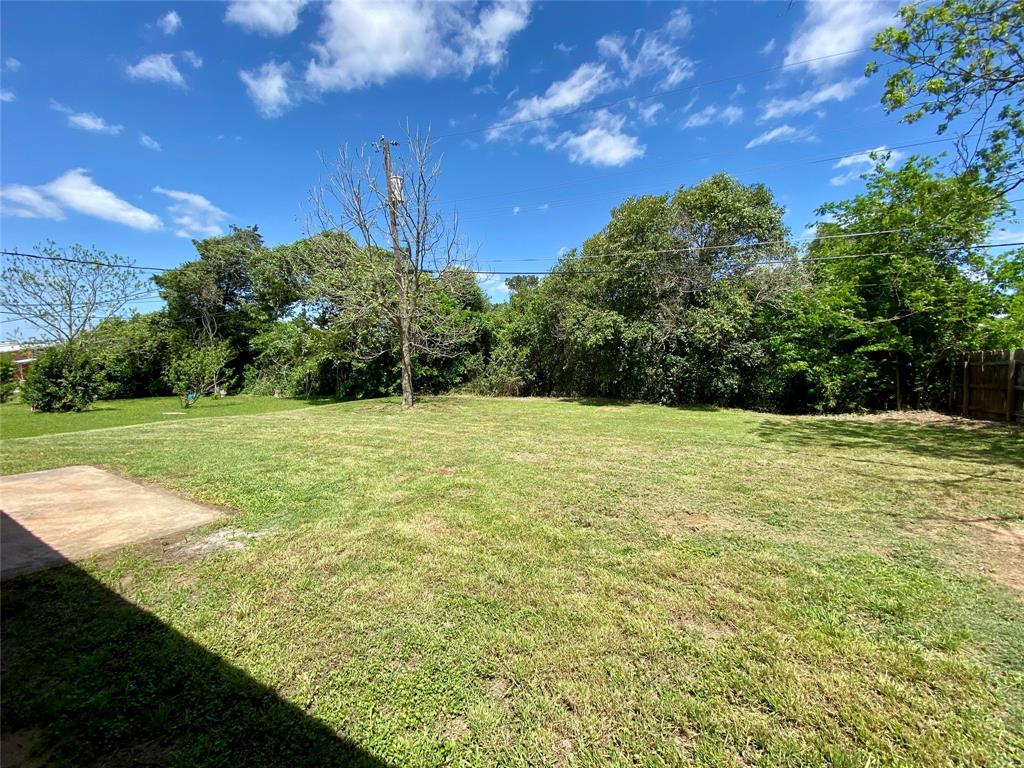 1004 Mill Creek Drive, Brenham, Texas image 18