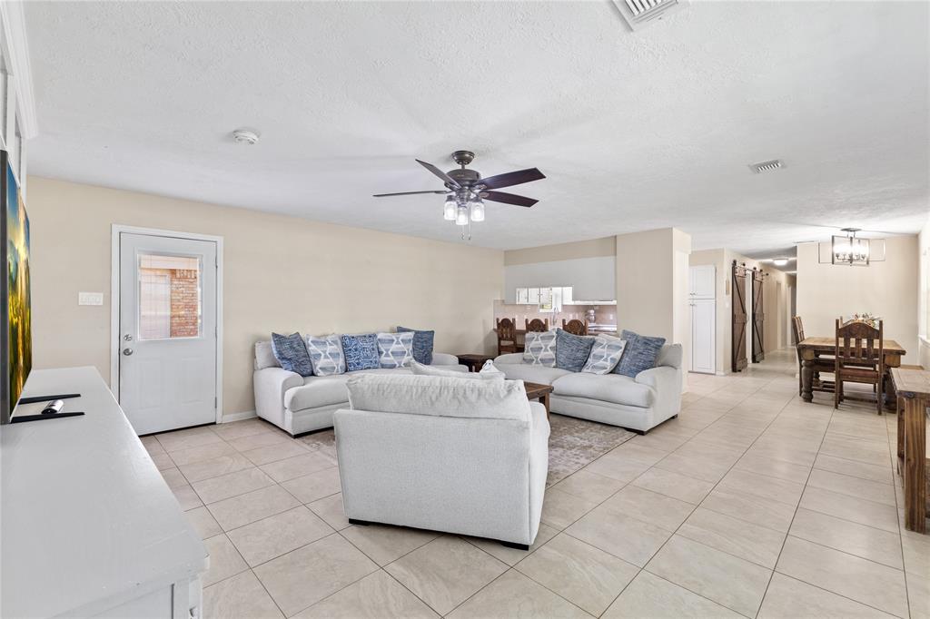 3358 County Road 172, Alvin, Texas image 10