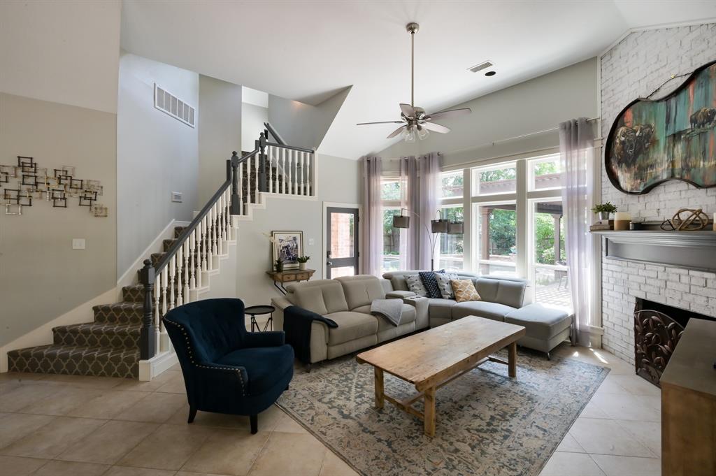 19 Stone Springs Circle, The Woodlands, Texas image 18
