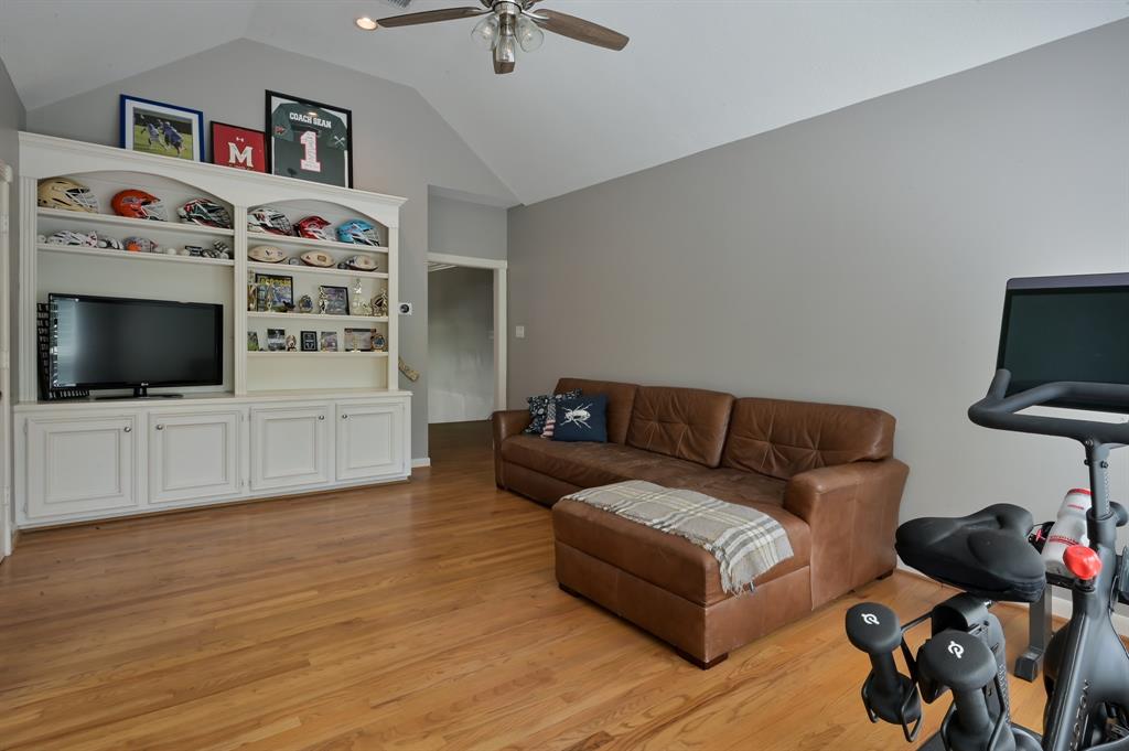 19 Stone Springs Circle, The Woodlands, Texas image 37