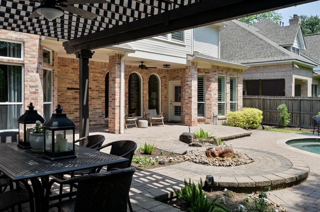 19 Stone Springs Circle, The Woodlands, Texas image 43
