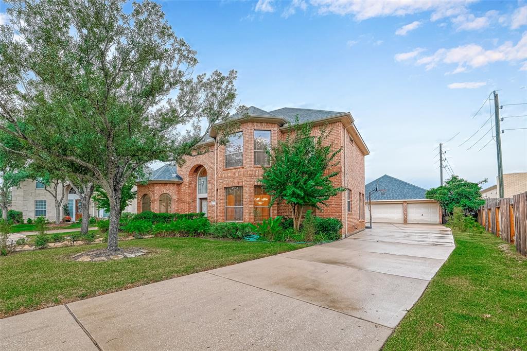 22518 Silvermist Lane