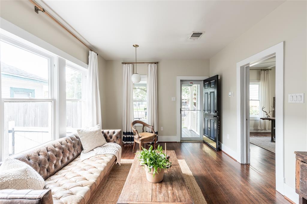 108 E 27th Street, Houston, Texas image 3