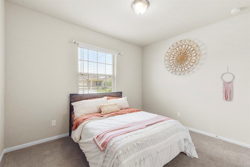 8422 Beacon Bay Circle, Baytown, Texas image 13