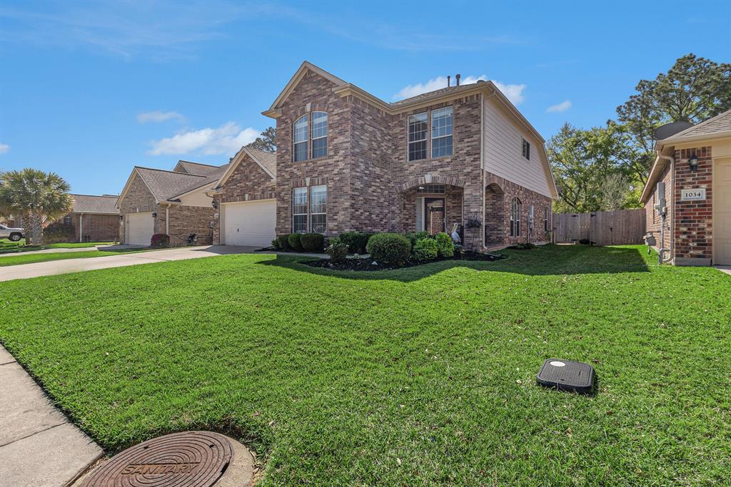 1030 Bay Sky Way, Seabrook, Texas image 3