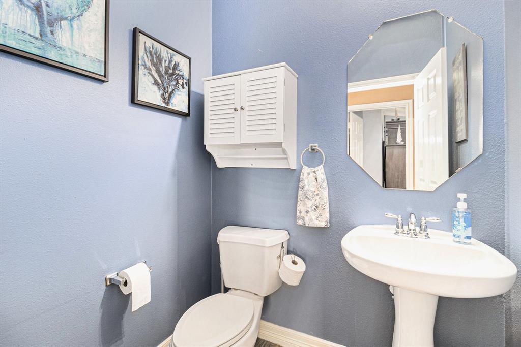 1030 Bay Sky Way, Seabrook, Texas image 14
