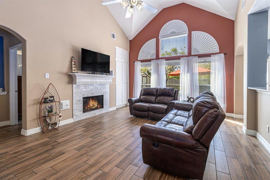 1030 Bay Sky Way, Seabrook, Texas image 9