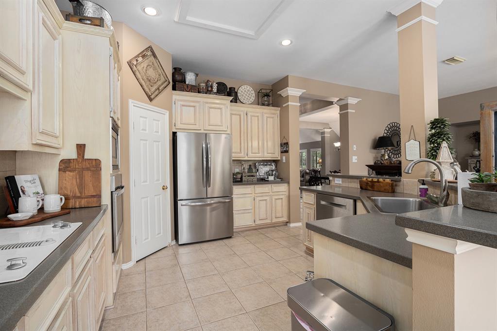 10235 Shipmans Landing Drive, Missouri City, Texas image 12