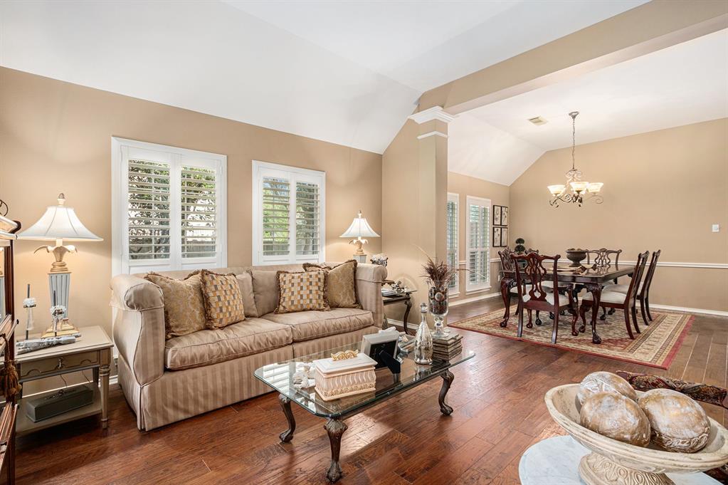10235 Shipmans Landing Drive, Missouri City, Texas image 4
