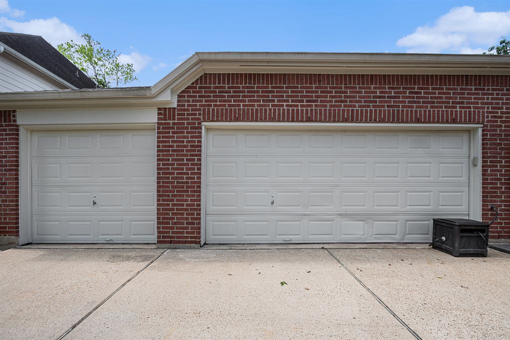 10235 Shipmans Landing Drive, Missouri City, Texas image 33