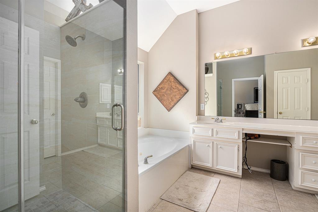 10235 Shipmans Landing Drive, Missouri City, Texas image 22