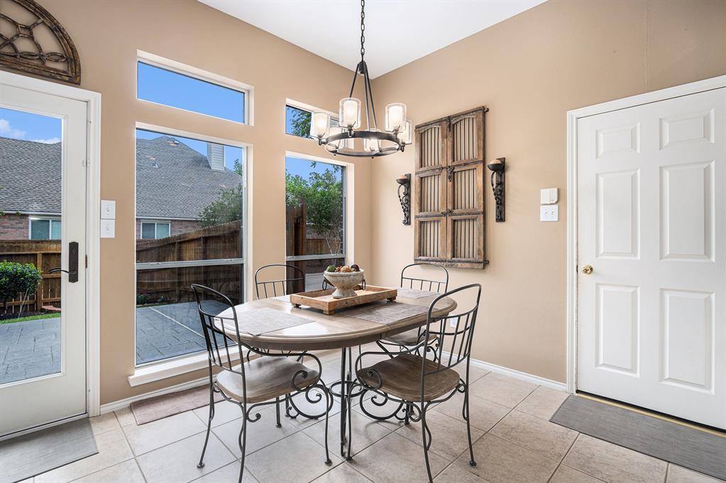 10235 Shipmans Landing Drive, Missouri City, Texas image 13