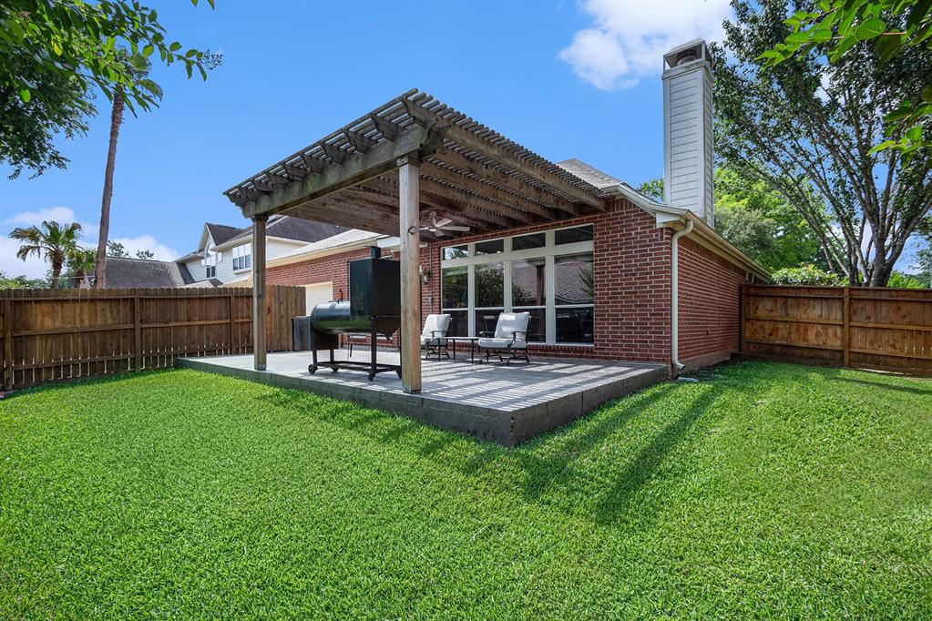 10235 Shipmans Landing Drive, Missouri City, Texas image 32