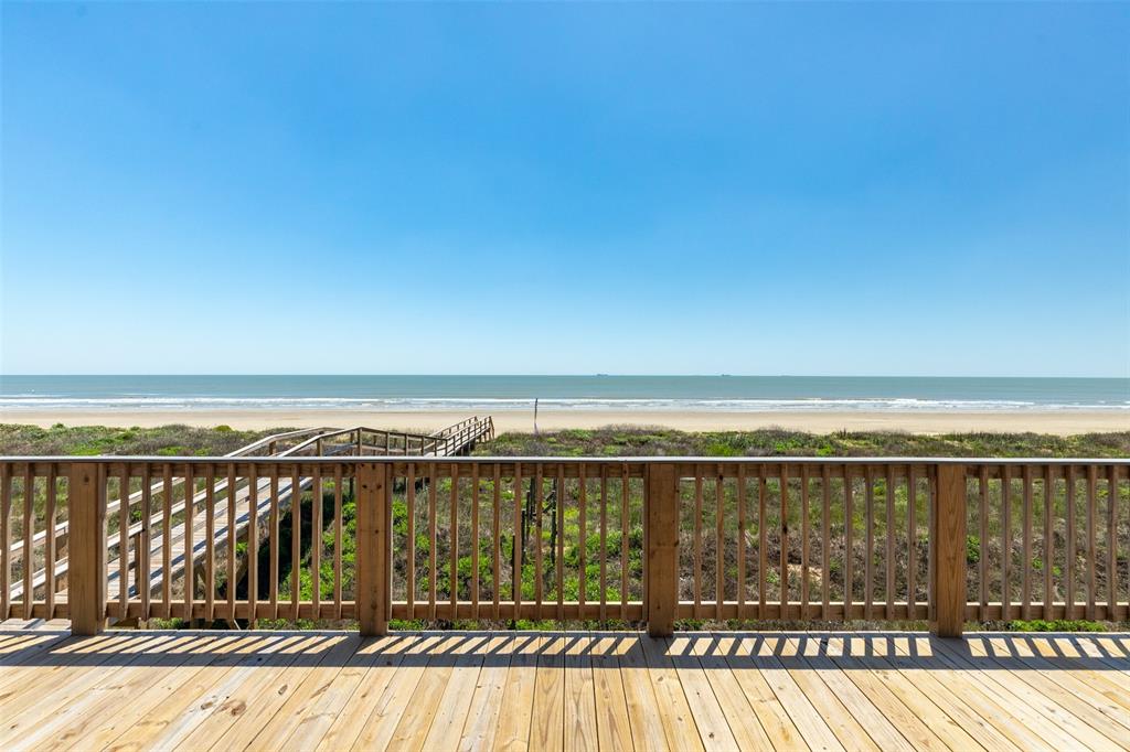 4831 Bluewater Drive, Surfside Beach, Texas image 14