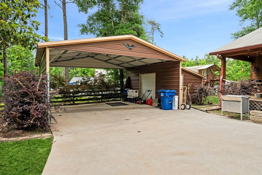 836 Hickory Lake, Livingston, Texas image 3