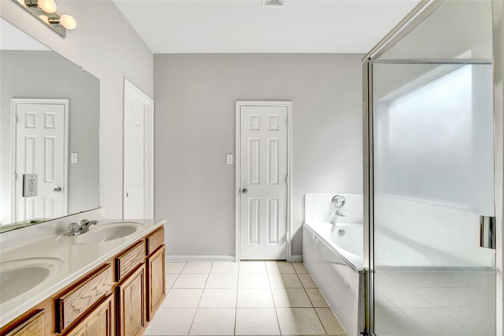 31723 Regal Park Court, Conroe, Texas image 33