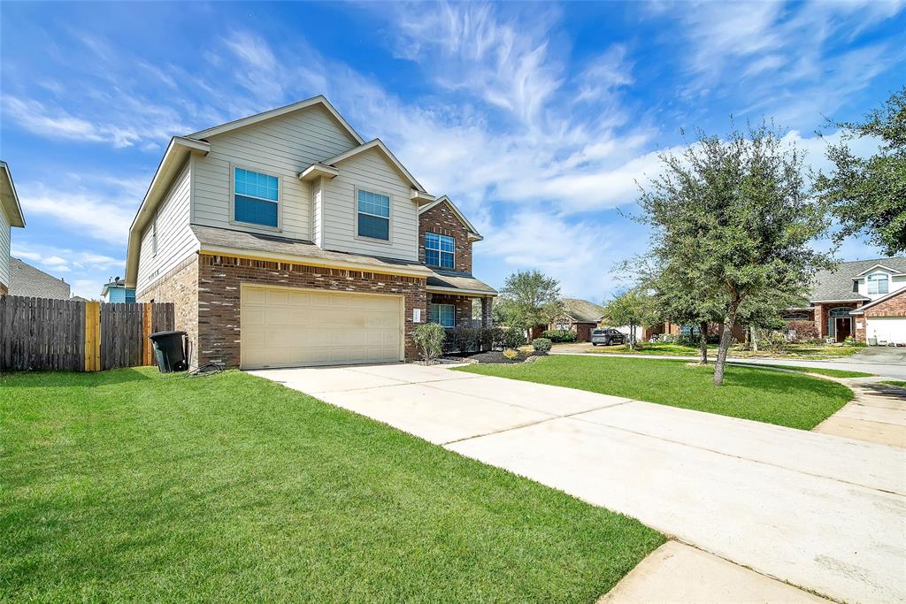 31723 Regal Park Court, Conroe, Texas image 4