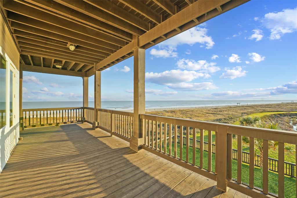 438 Seagrass, Gilchrist, Texas image 3