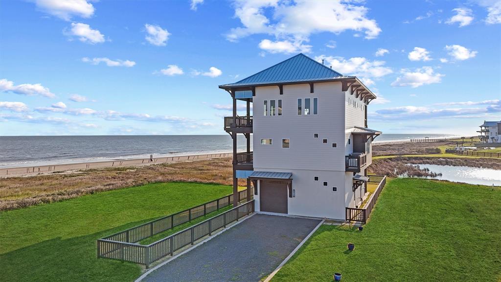 438 Seagrass, Gilchrist, Texas image 2