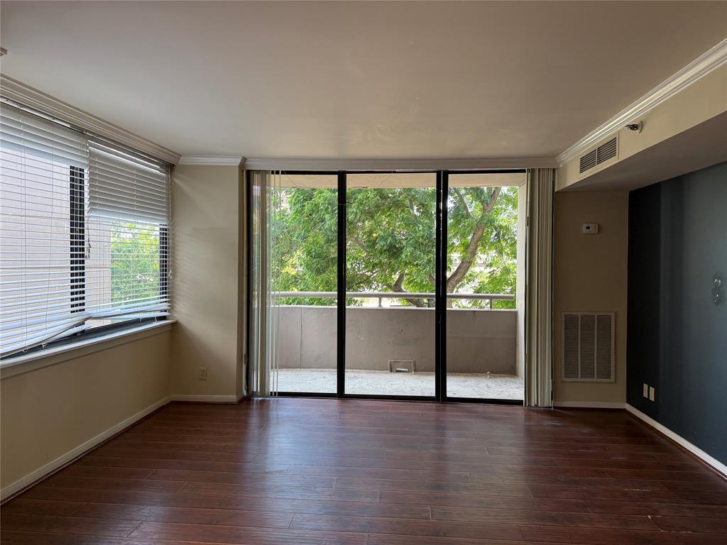 3525 Sage Road #304, Houston, Texas image 6